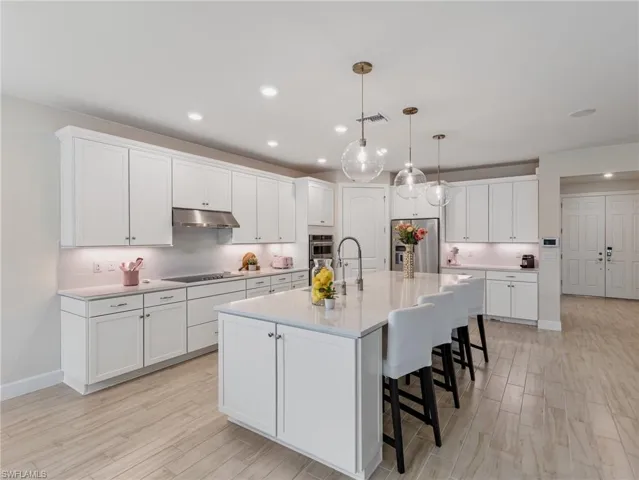 12905 Hadley Ct, Fort Myers, Florida 33913