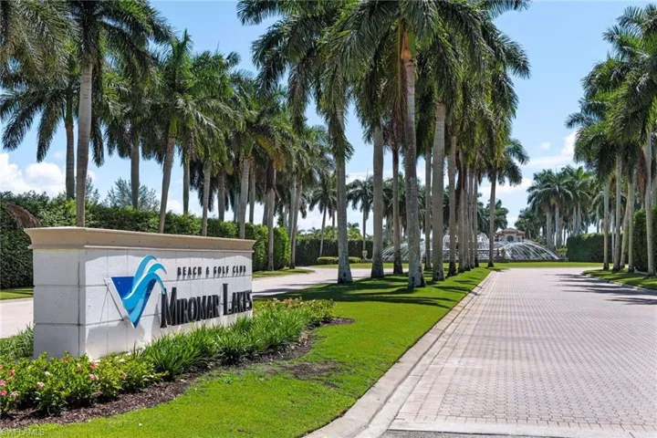 10723 Mirasol Dr 310, Miromar Lakes, Florida 33913