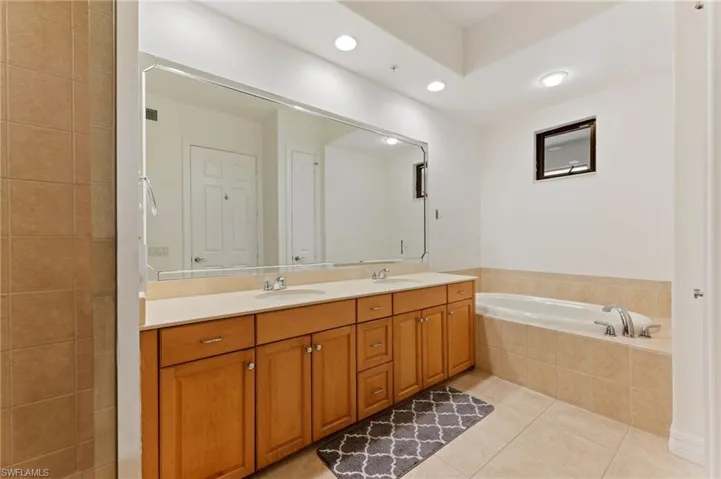 10723 Mirasol Dr 310, Miromar Lakes, Florida 33913
