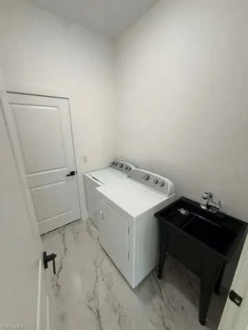908  Winters E ST, Lehigh Acres, FL 33974