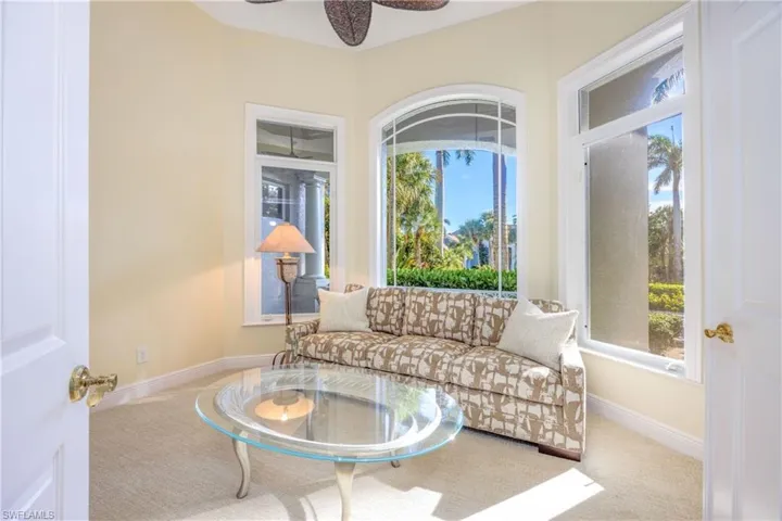 Den/Office/5th bedroom - lots of sunlight