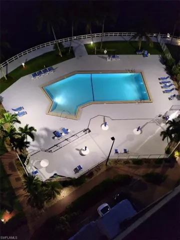 THe pool is lit for night swimming which is not available in most beach communities.