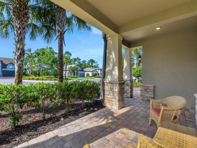 9417  Purple Martin  CT, Naples, FL 34120