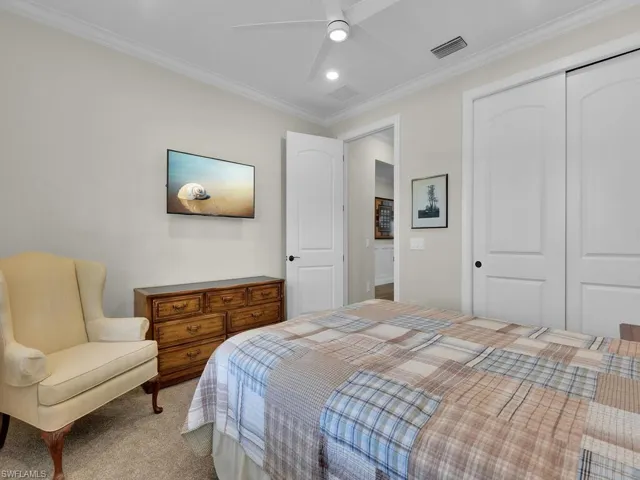 9417  Purple Martin  CT, Naples, FL 34120
