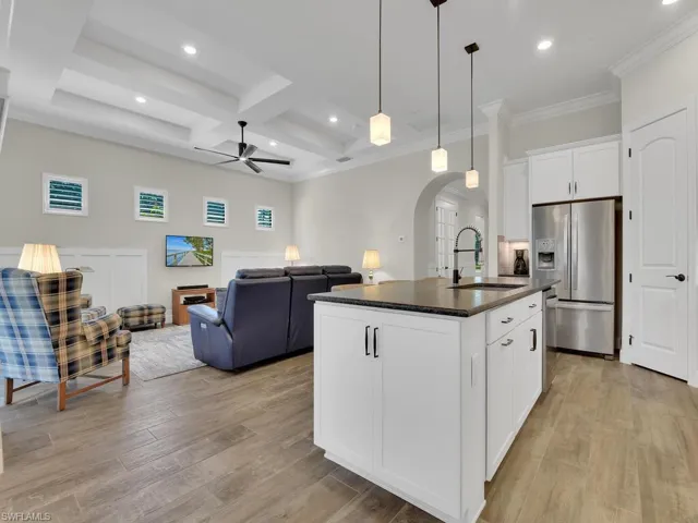 9417  Purple Martin  CT, Naples, FL 34120