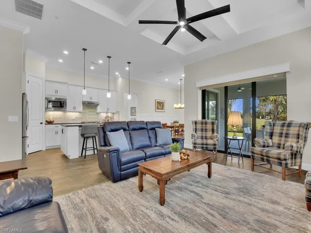 9417  Purple Martin  CT, Naples, FL 34120
