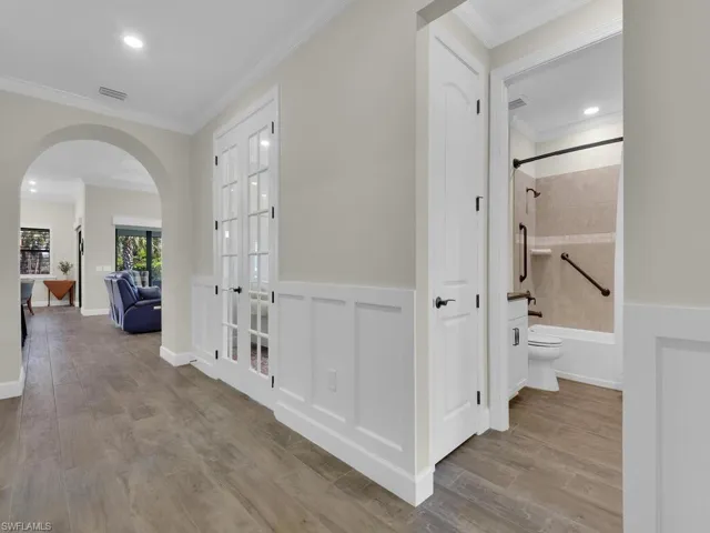 9417  Purple Martin  CT, Naples, FL 34120