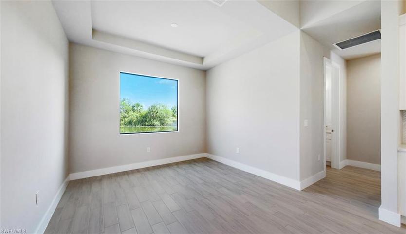 2035 Churchill AVE, LEHIGH ACRES FL 33971