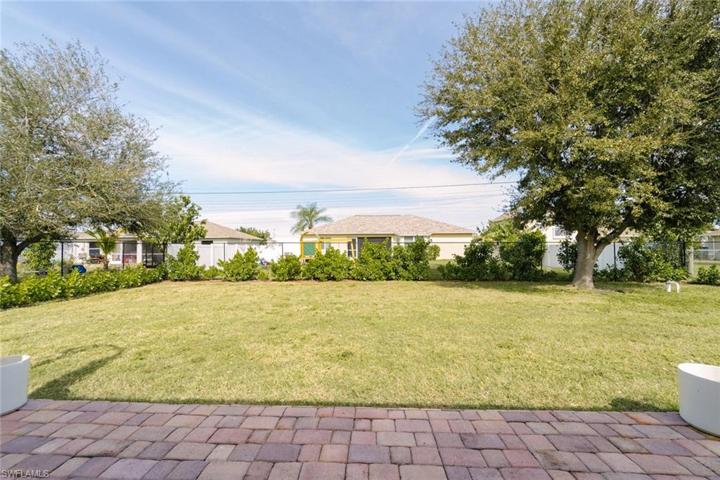 1149 SW 41st TER, CAPE CORAL FL 33914