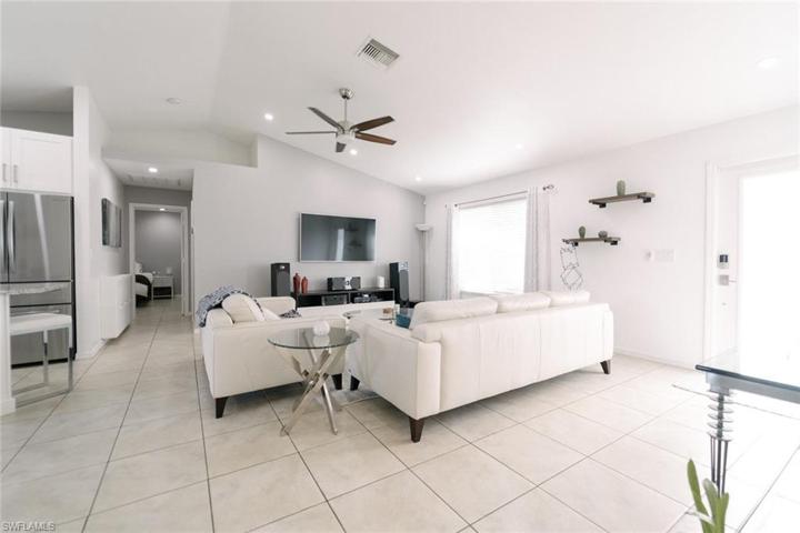 1149 SW 41st TER, CAPE CORAL FL 33914