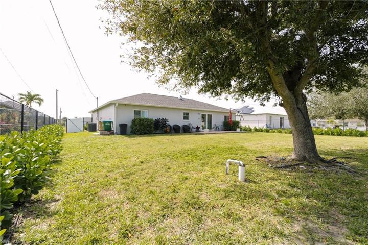 1149 SW 41st TER, CAPE CORAL FL 33914