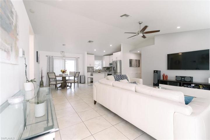 1149 SW 41st TER, CAPE CORAL FL 33914