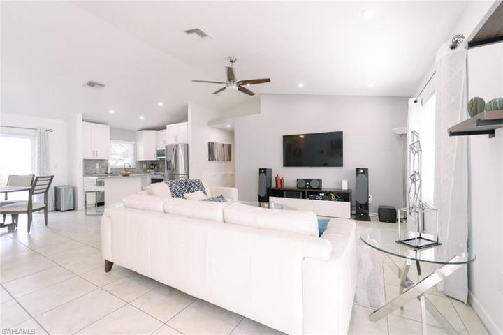 1149 SW 41st TER, CAPE CORAL FL 33914