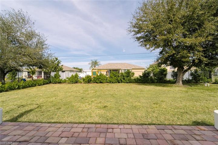 1149 SW 41st TER, CAPE CORAL FL 33914