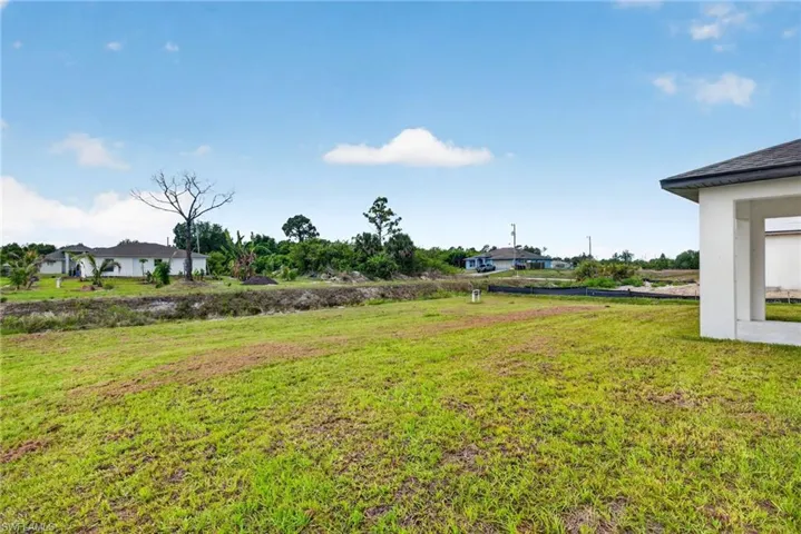 818  Portland E ST, Lehigh Acres, FL 33974