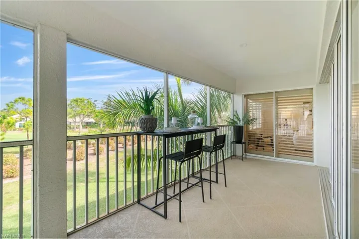 Plenty of room for outdoor dining.  Florida lifestyle awaits!