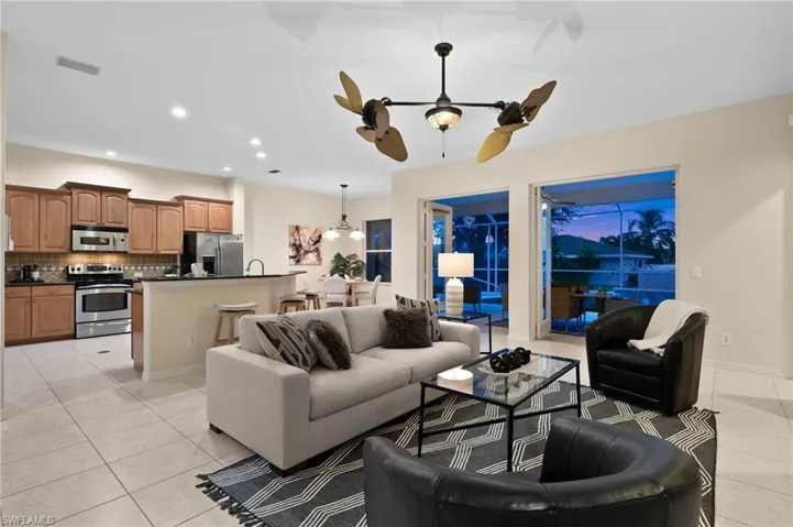 643  Coral  DR, Cape Coral, FL 33904
