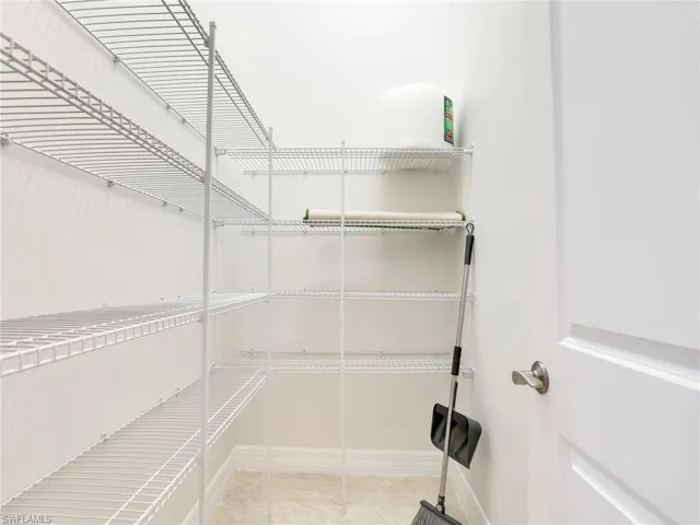 walk in pantry