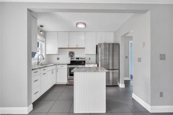 Kitchen with Island