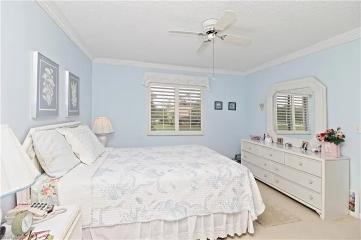 5908  Cranbrook  WAY, Naples, FL 34112