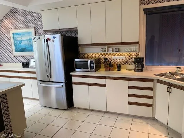 611 Bridgeway Ln, Naples, Florida 34108