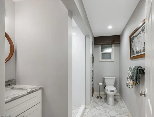Lower Level Bathroom/Pool Bath