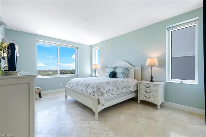 265  Indies  WAY, Naples, FL 34110