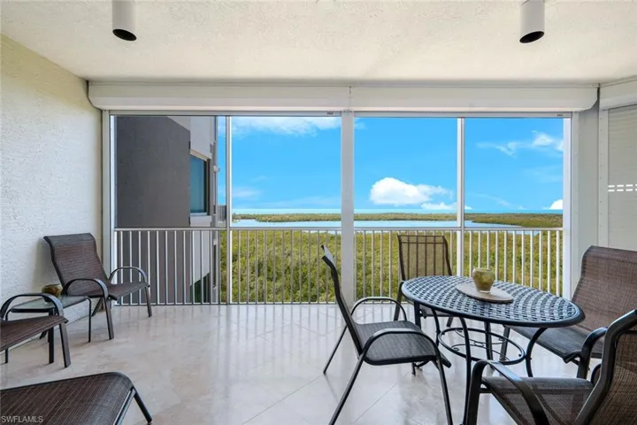 265  Indies  WAY, Naples, FL 34110