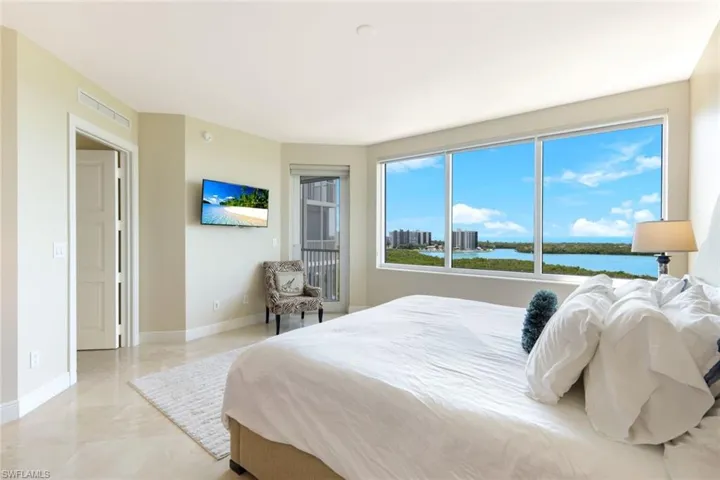 265  Indies  WAY, Naples, FL 34110