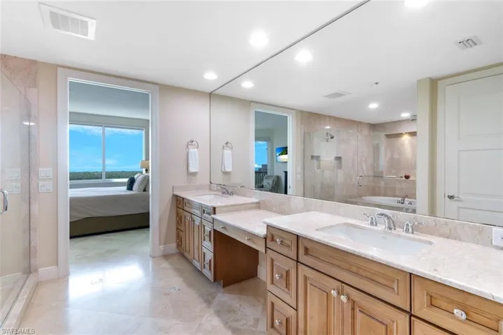 265  Indies  WAY, Naples, FL 34110