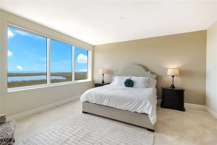 265  Indies  WAY, Naples, FL 34110