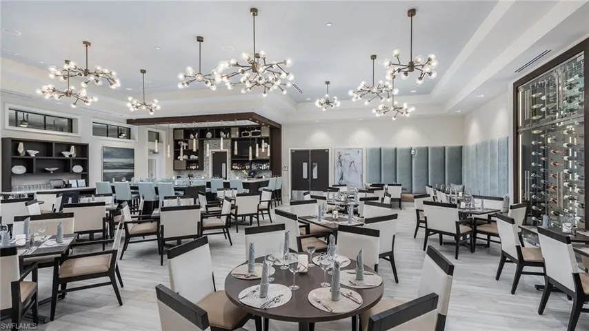Oasis restaurant at the clubhouse in Valencia Bonita.