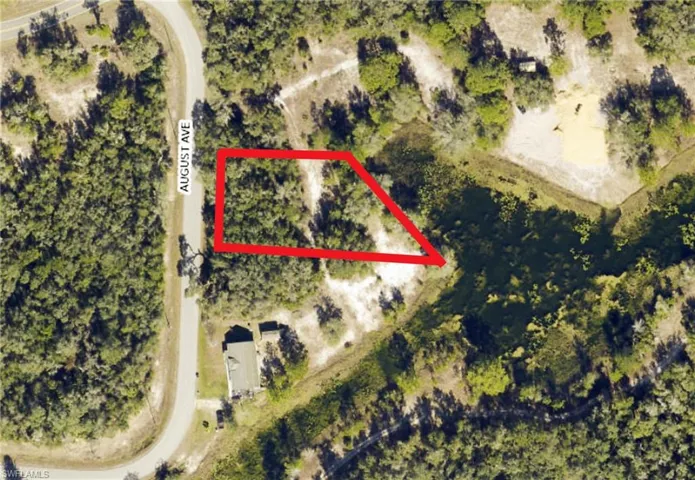 Map / location featuring property boundaries highlighted