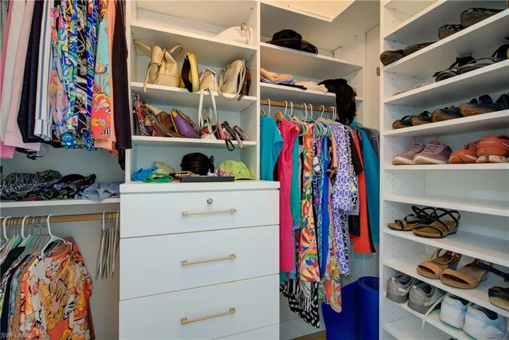 Custom California Closets