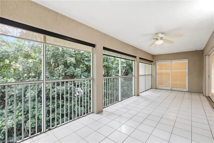 Long & Spacious Private Screened Lanai