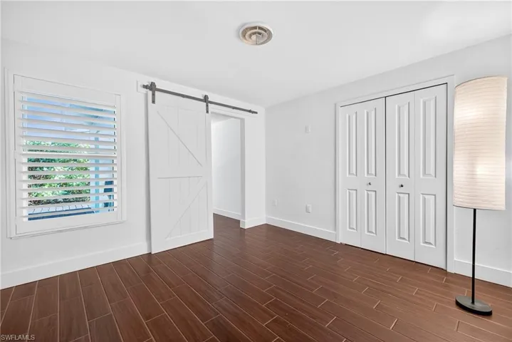 541 Bayside Dr, Fort Myers, Florida 33919