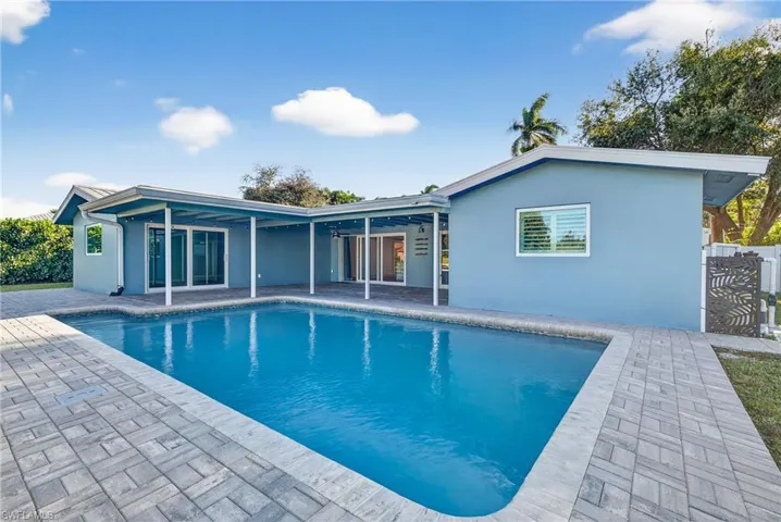 541 Bayside Dr, Fort Myers, Florida 33919