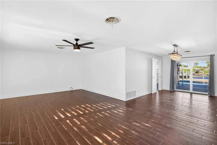 541 Bayside Dr, Fort Myers, Florida 33919