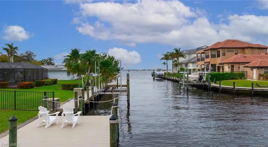 541 Bayside Dr, Fort Myers, Florida 33919
