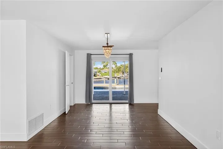 541 Bayside Dr, Fort Myers, Florida 33919