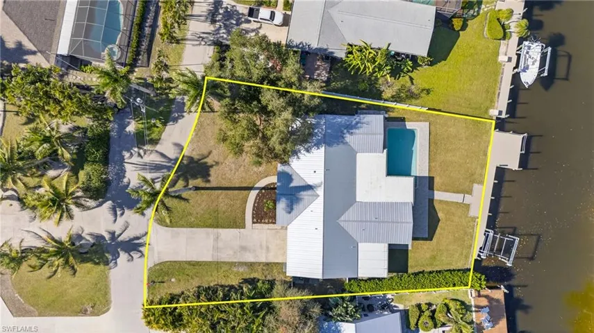 541 Bayside Dr, Fort Myers, Florida 33919