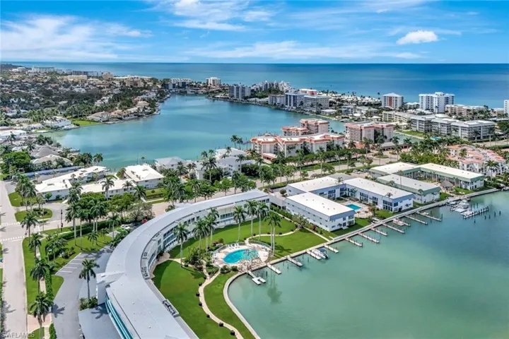 Low Density Orleans with only 32 units and beautiful tropical setting, 2 guest suites for residents to reserve
