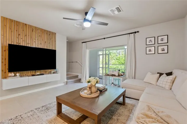 15527 Wildflower Cir, Naples, Florida 34119