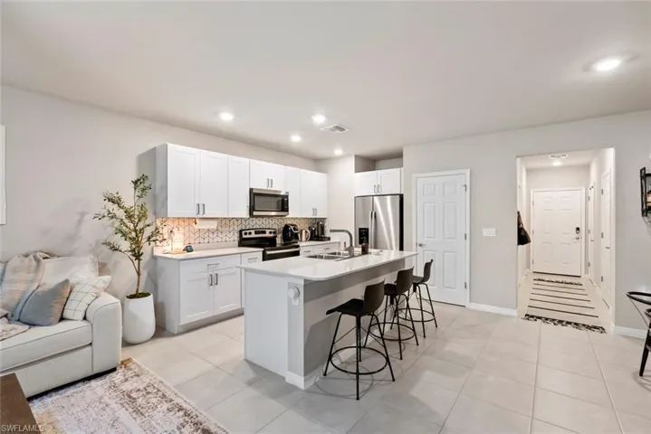 15527 Wildflower Cir, Naples, Florida 34119
