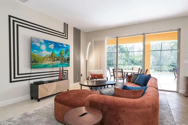 7703 Martino Cir, Naples, Florida 34112