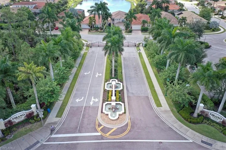 7703 Martino Cir, Naples, Florida 34112