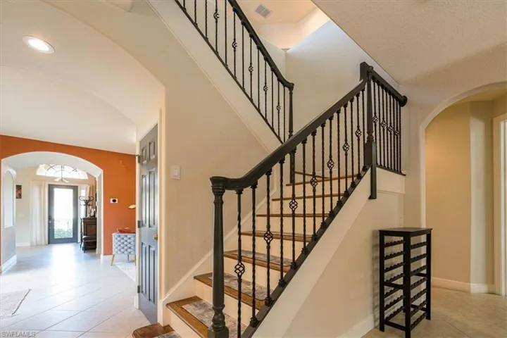 7703 Martino Cir, Naples, Florida 34112