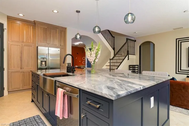 7703 Martino Cir, Naples, Florida 34112