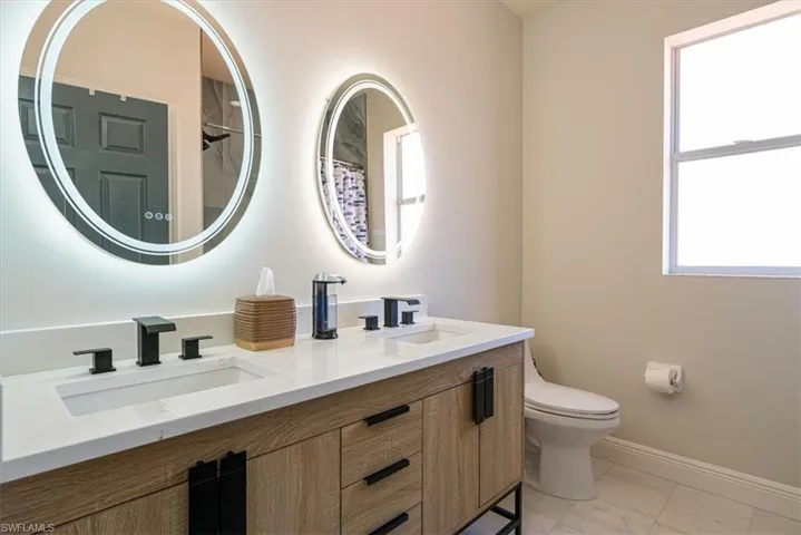 7703 Martino Cir, Naples, Florida 34112