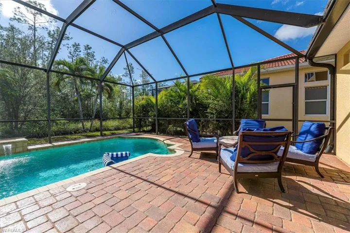 7703 Martino Cir, Naples, Florida 34112